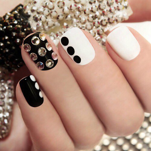 Acrylic nails